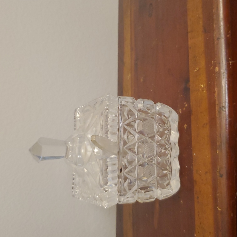 Vintage 1994 Clear Crystal Sugar Bowl with Lid and Spoon - Picture 2 of 5